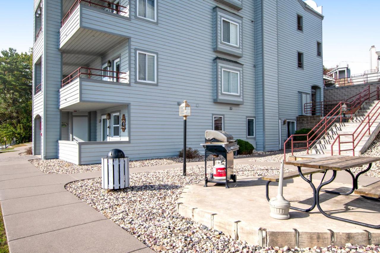 Lighthouse Cove #208 Wisconsin Dells